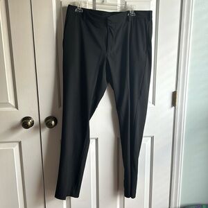 Van Heusen Dress Pants Men’s Size 34x32 Black Slim Fit